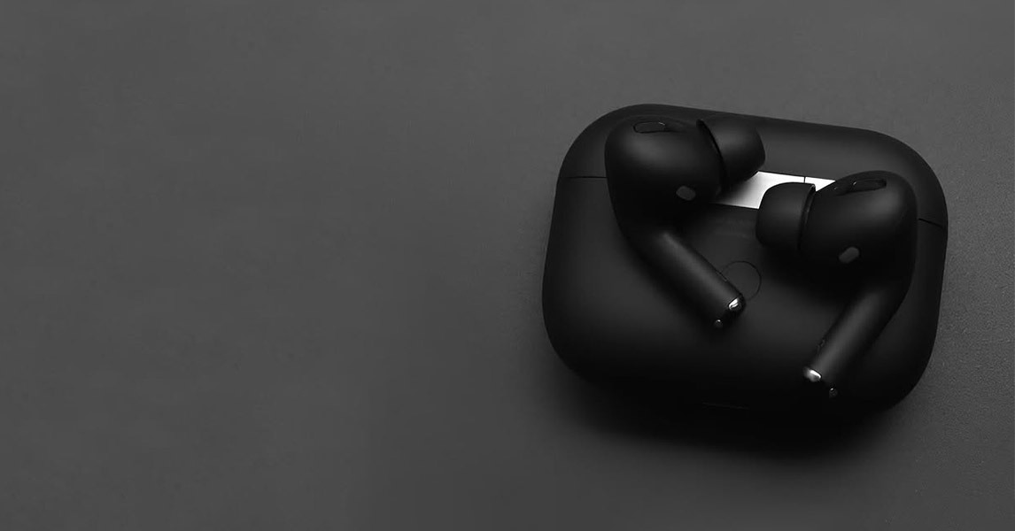 AirPods Pro 2 (Black) available at wholesale rates on Saddar for resellers and businesses.